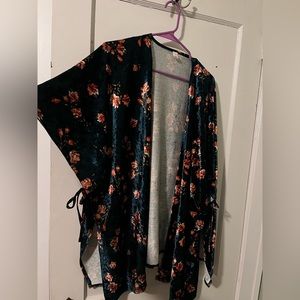 Velvet Floral Kimono